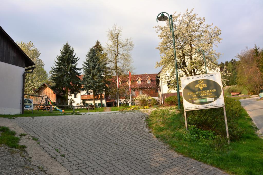 Weingut Seiner Vlg. Kraxner Greisdorf Exterior foto